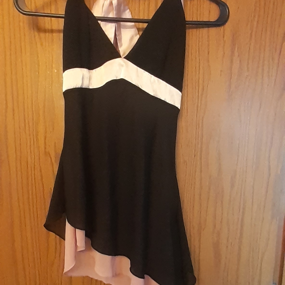 ❤ 3/$40 2 layer shear asymmetrical halter top